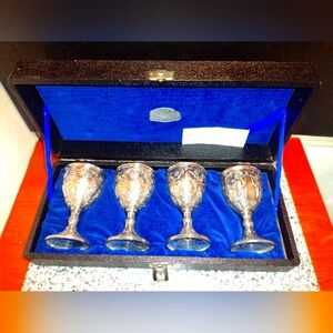 GOBLETS WITH CASE, SILVER PLATED, SET OF 4. Lasker Jewelers 3.5" H x 2" W.